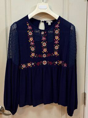 Miami Women's Size L 100% Rayon Round Neck Blouse w/Floral Embroidery. Blue.